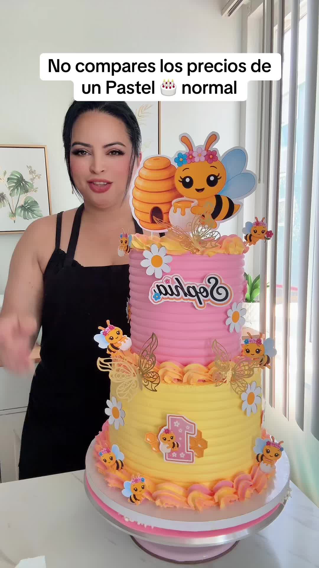 @Lupita’ Cakes 🎂
