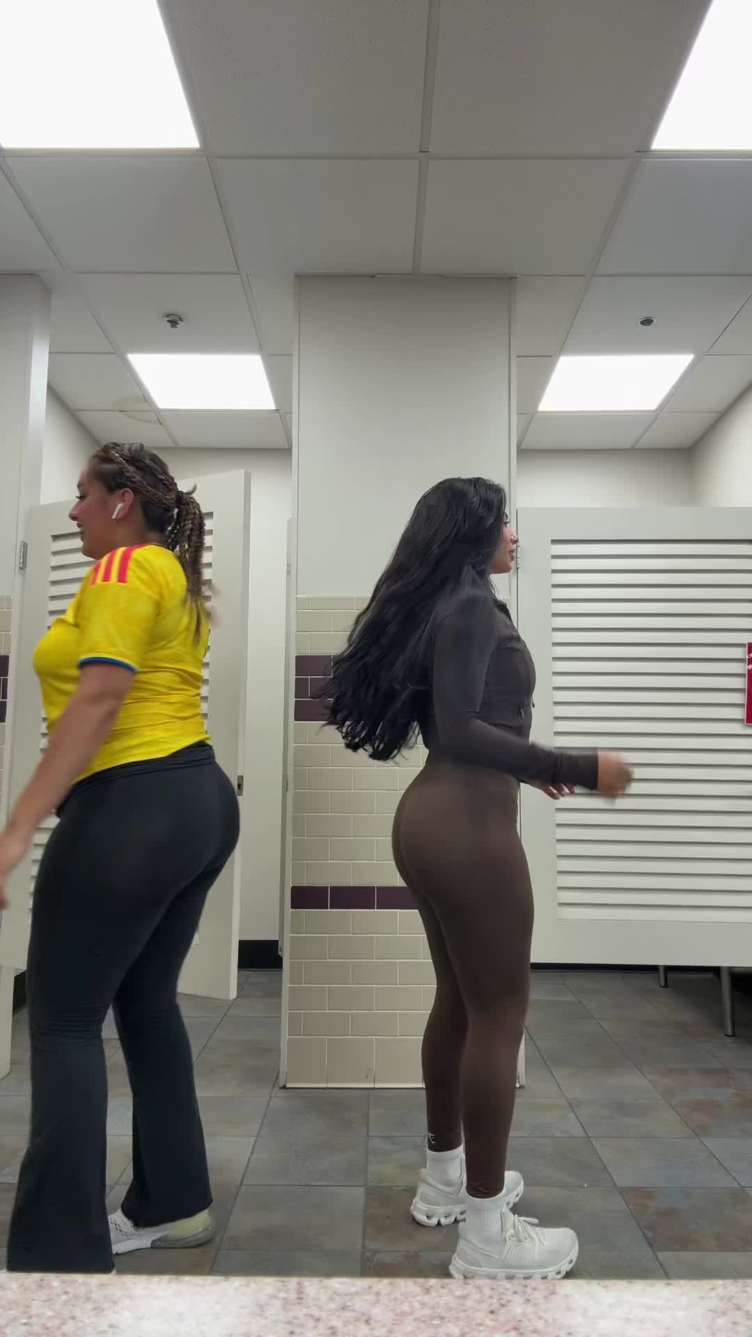 @thefarawayfan