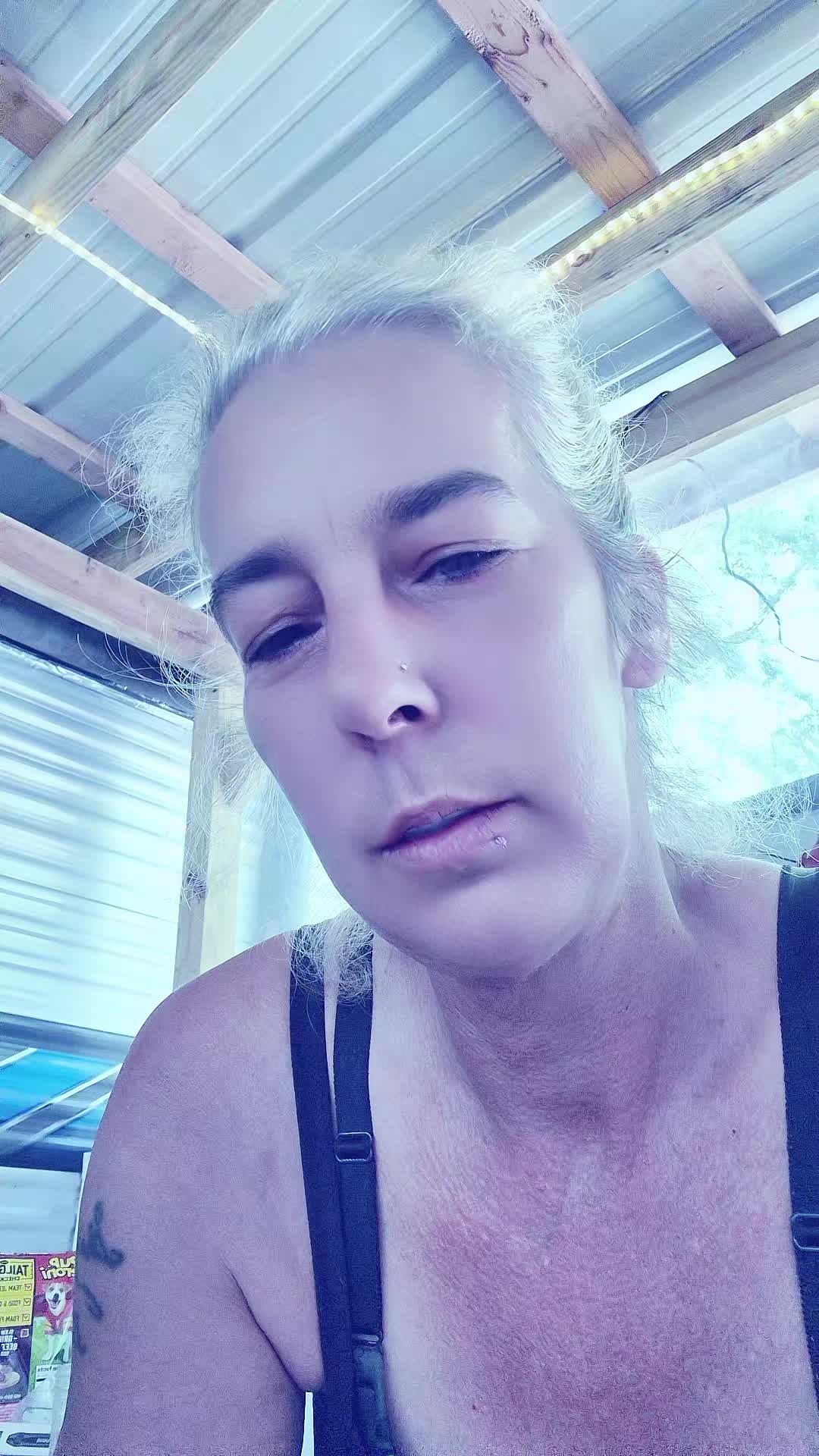 @KCK-Trucking-Girl