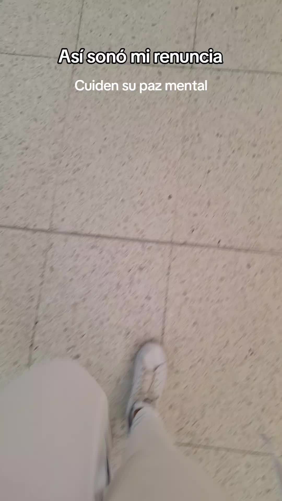 @Alejandra Gay Vlogs