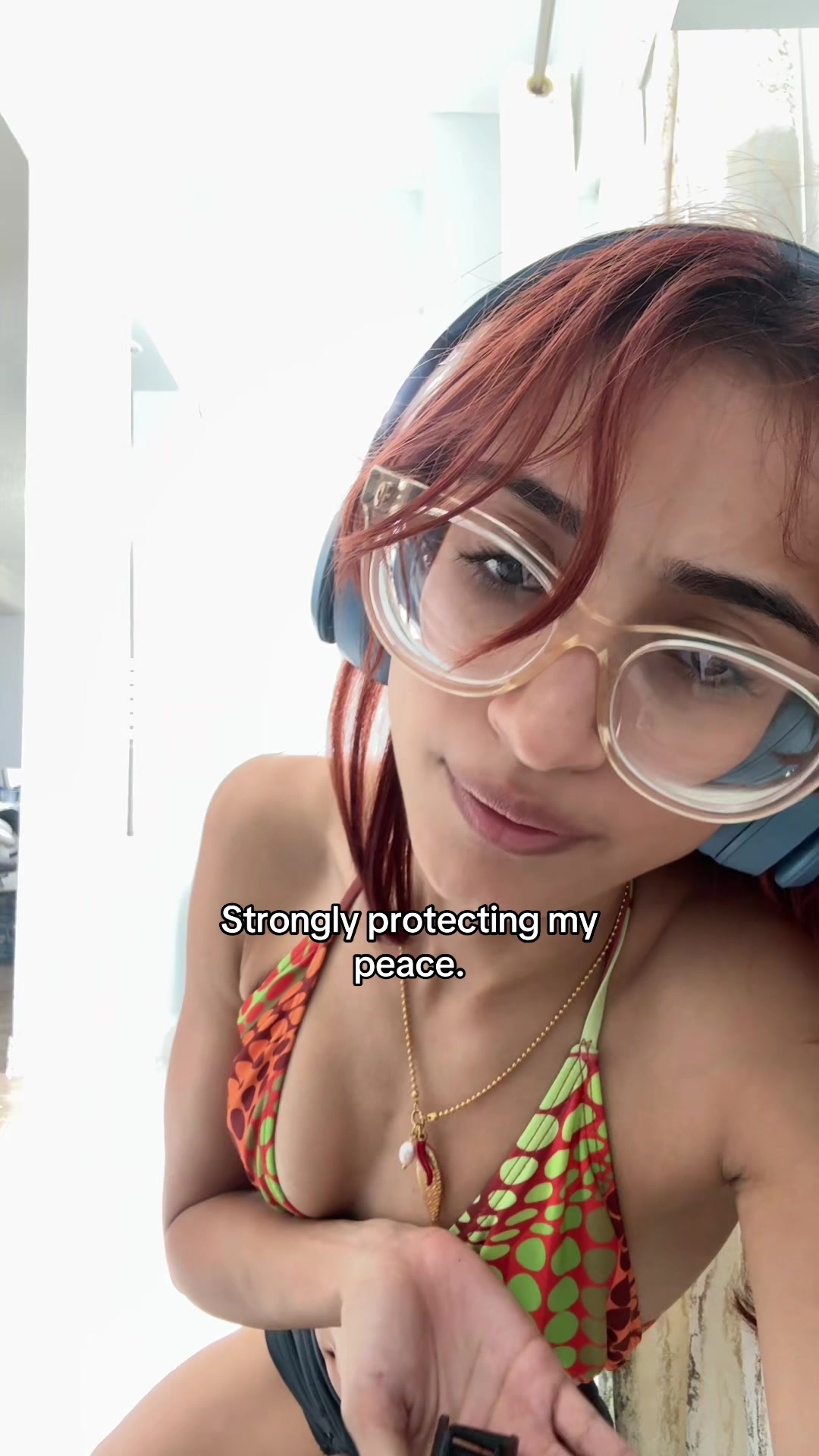 @R🧍🏽&zwj;♀️