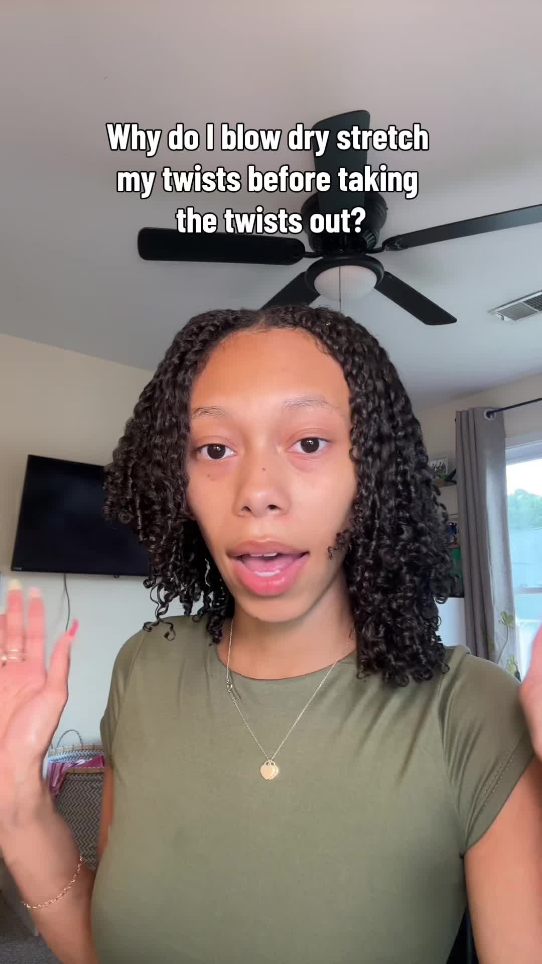 @AYSIA NICOLE