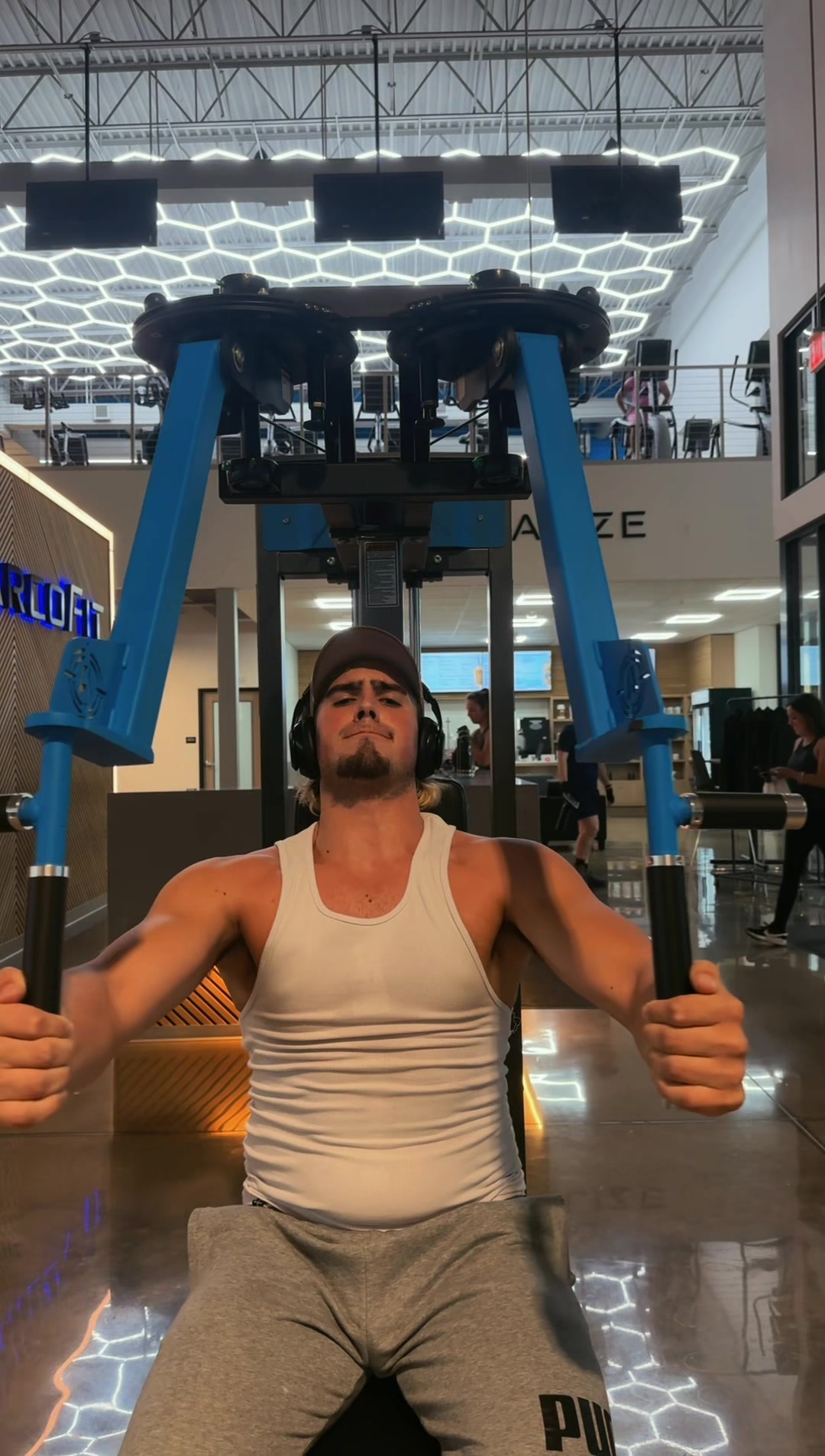 @Samlifts