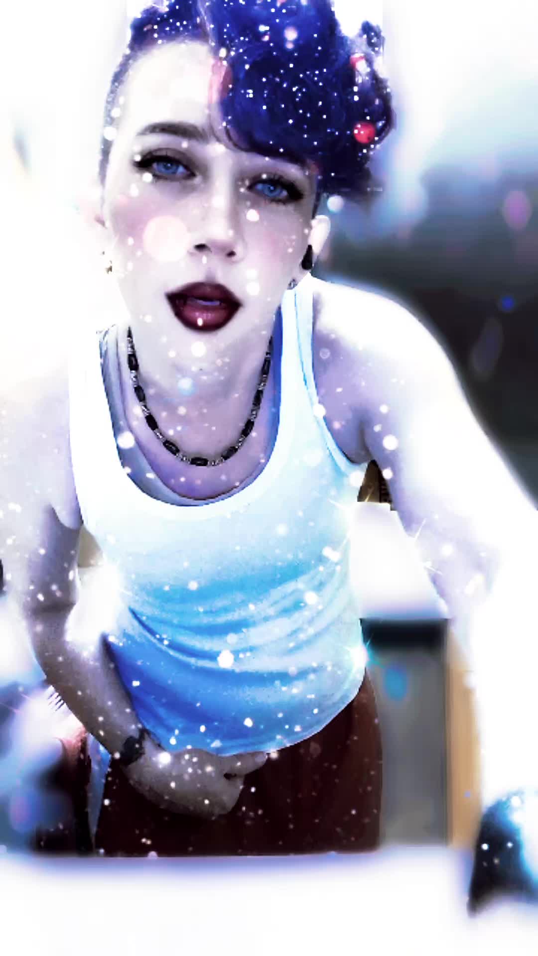 @🏳️&zwj;⚧️🫰🔥 🌈🦄