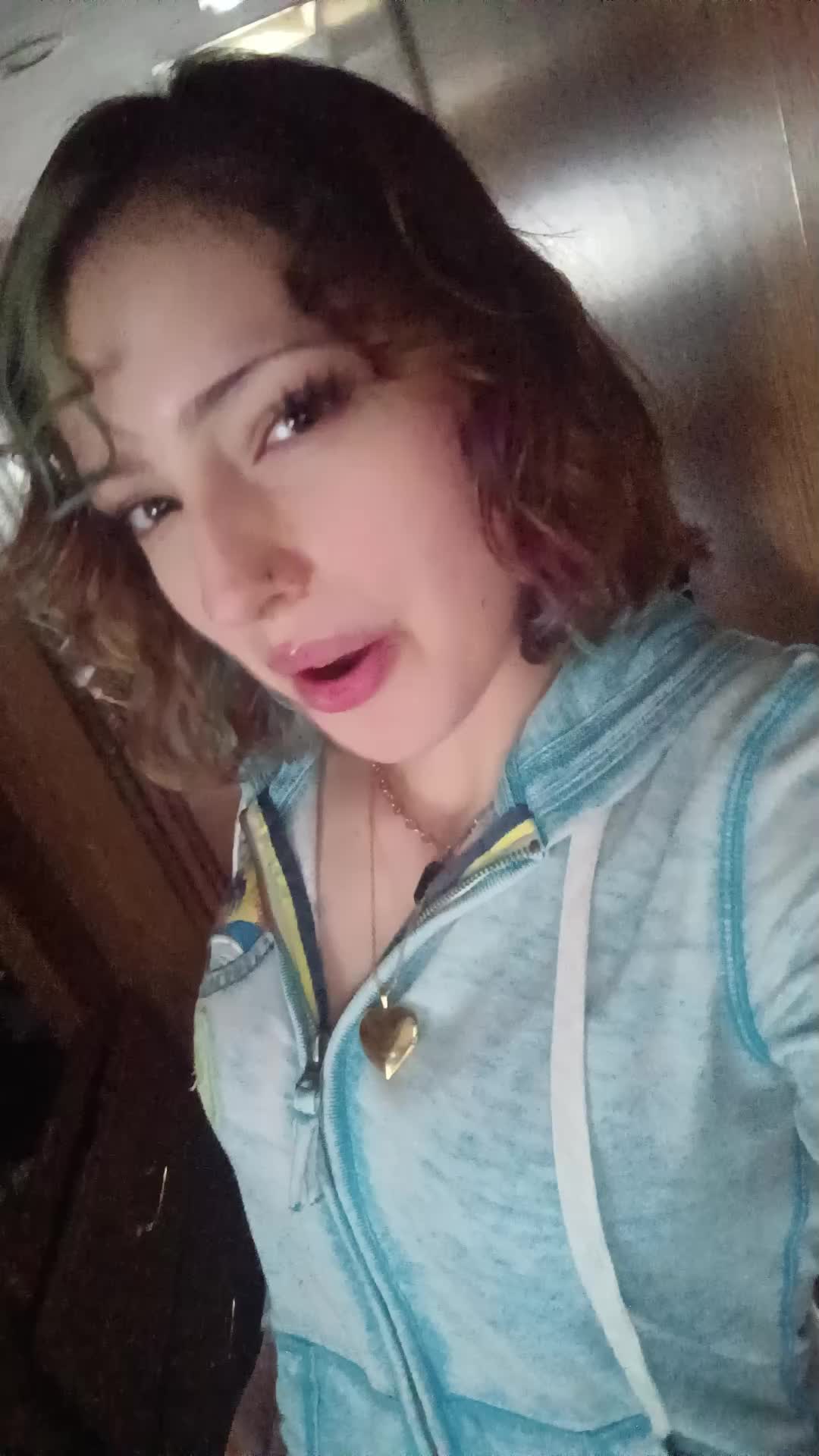 @whosthisdeva!