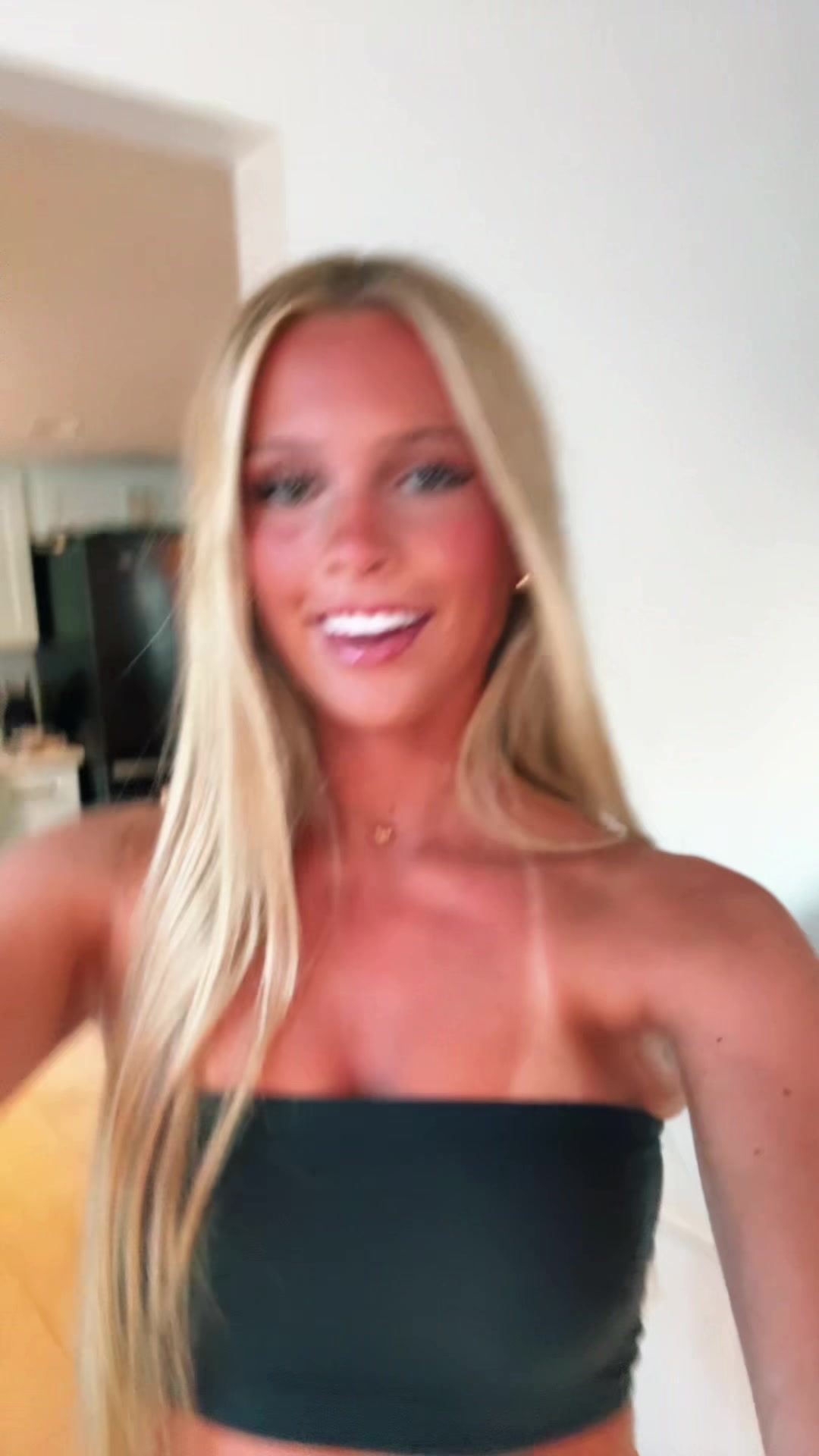 @🦄
