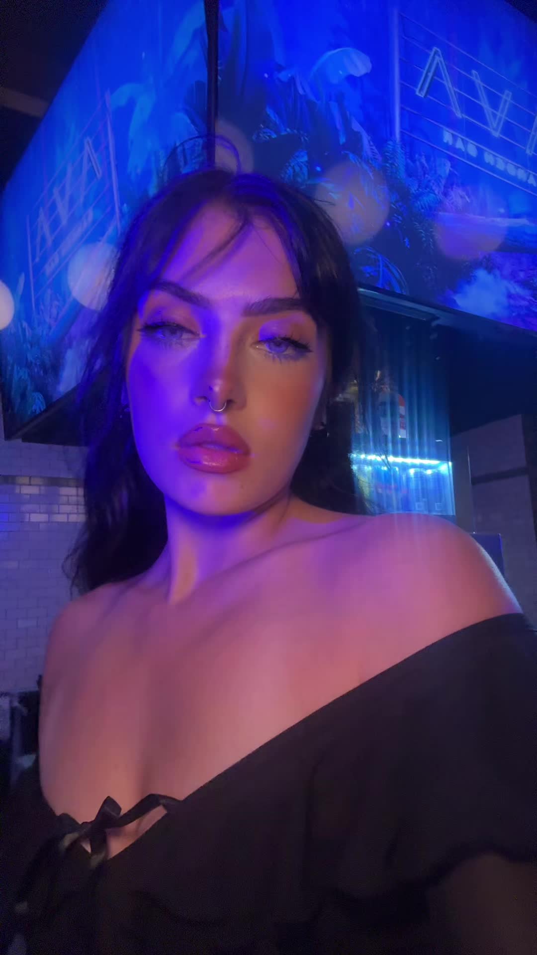 @lilliezworld