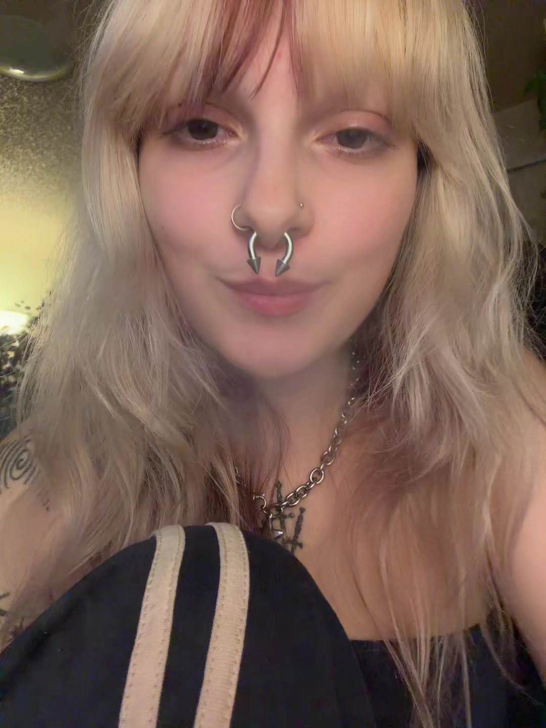 @ᏊˊꈊˋᏊ