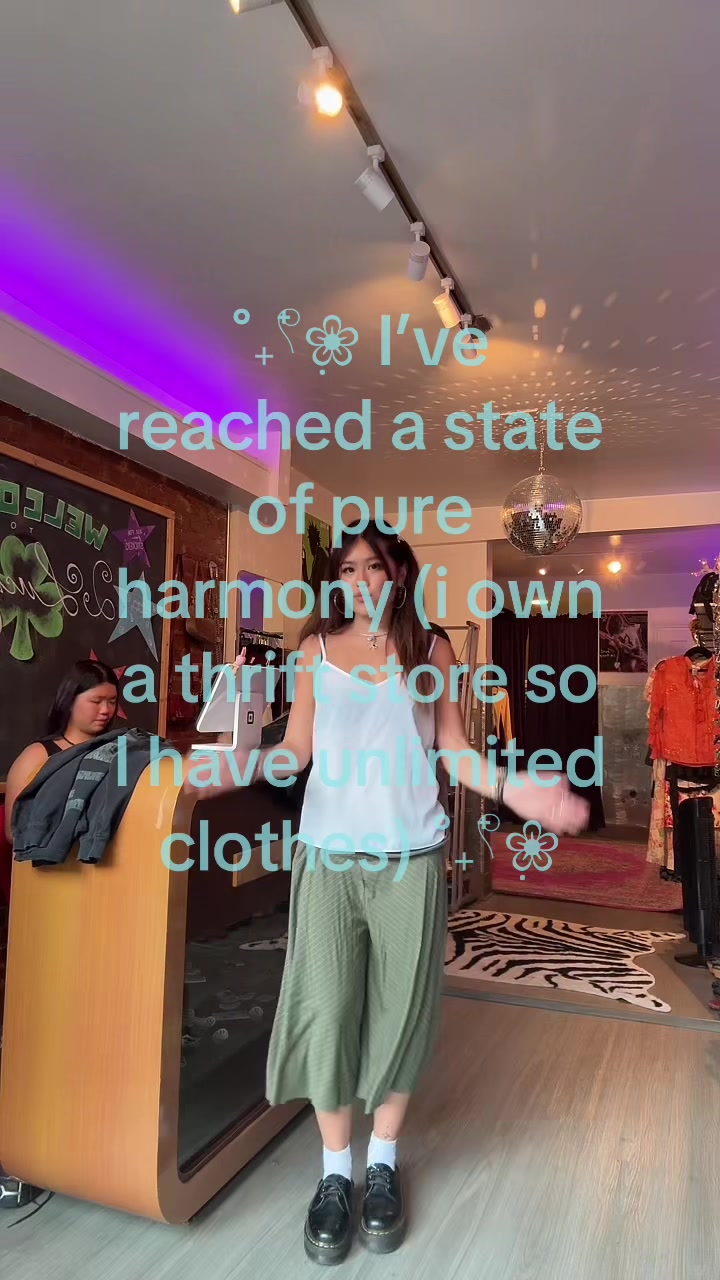 @jessica ong | @2luckyvtg
