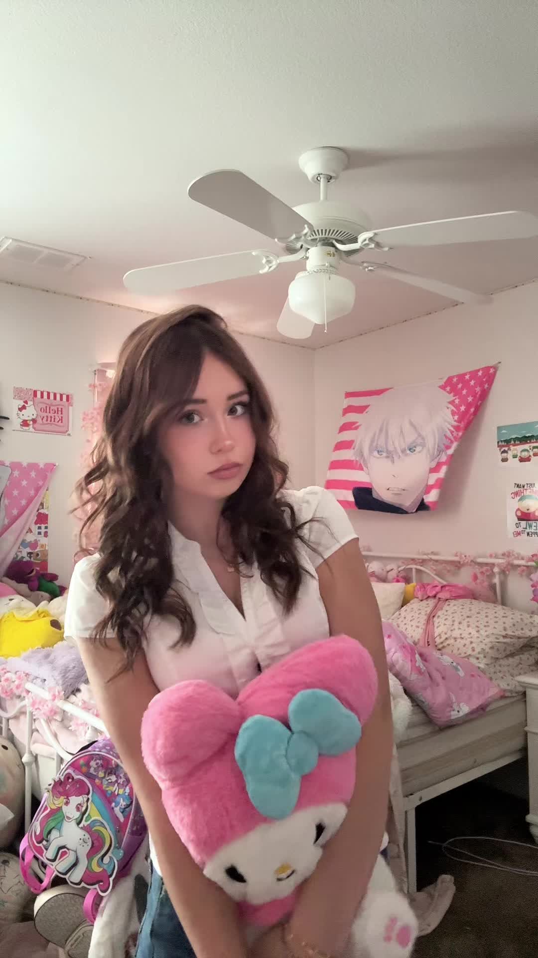 @𝚞𝚗𝚒𝚔𝚒𝚝𝚝𝚢🦄🍭