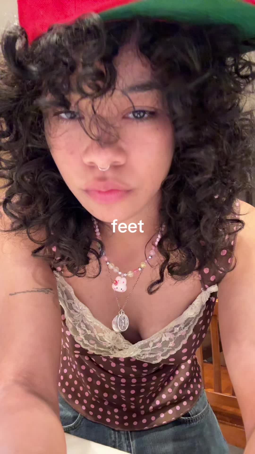 @:3