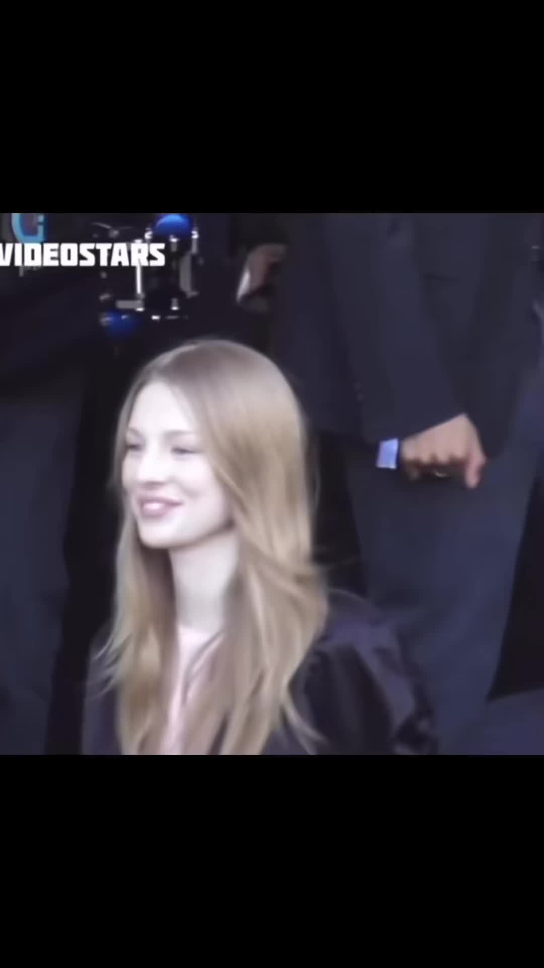 @️