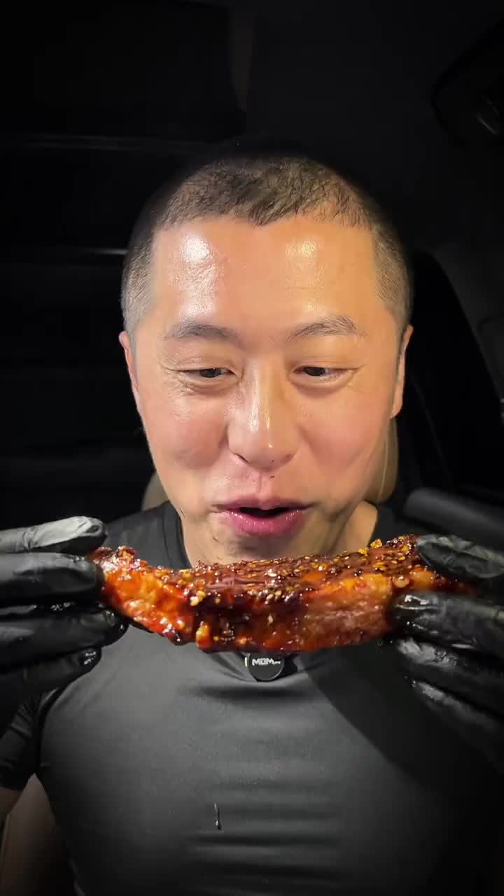 @MoMo