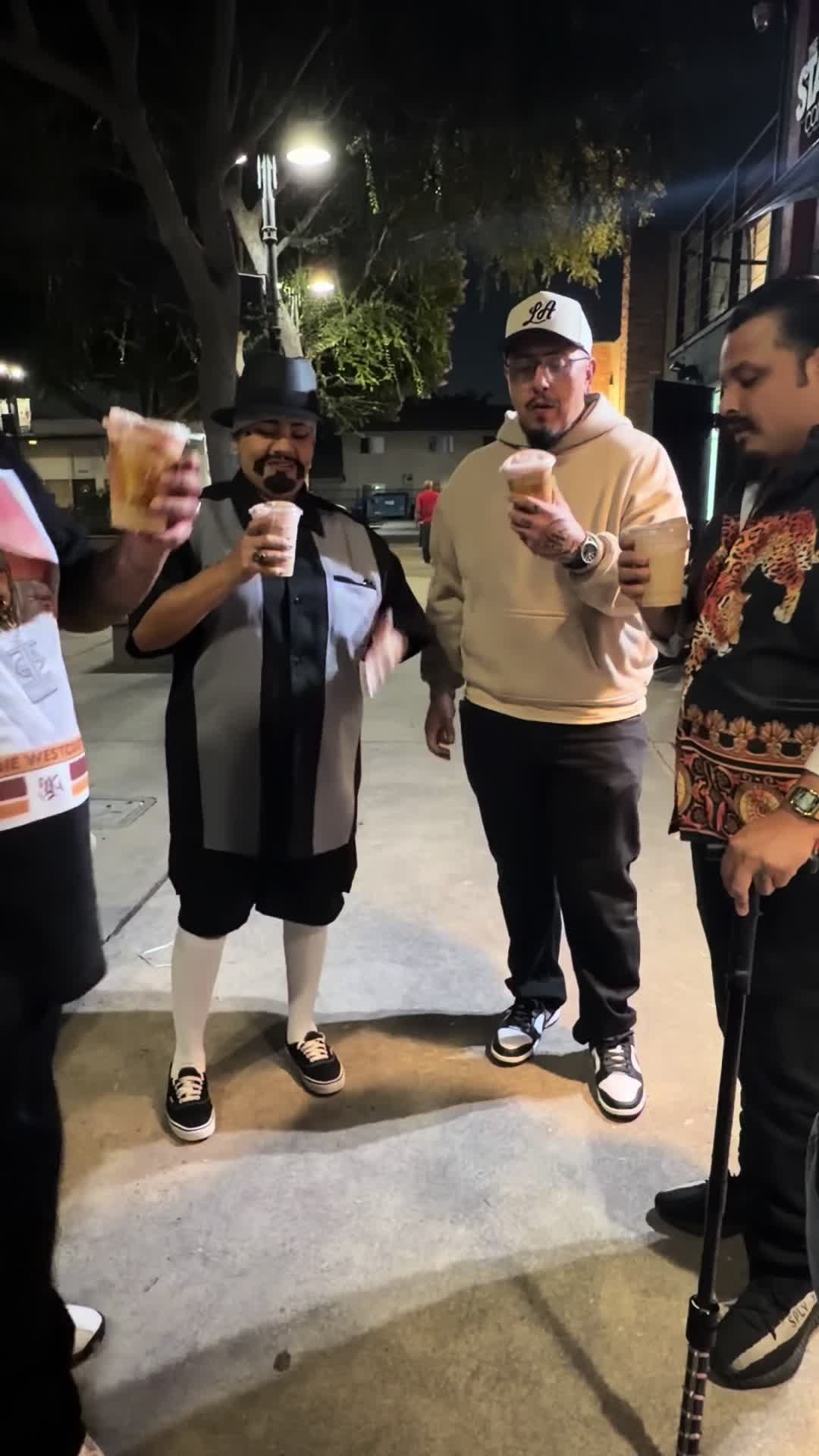 @pettypinkcoffee
