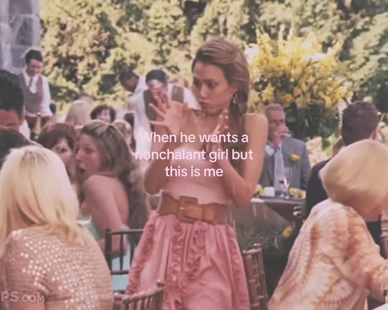 @ℰ