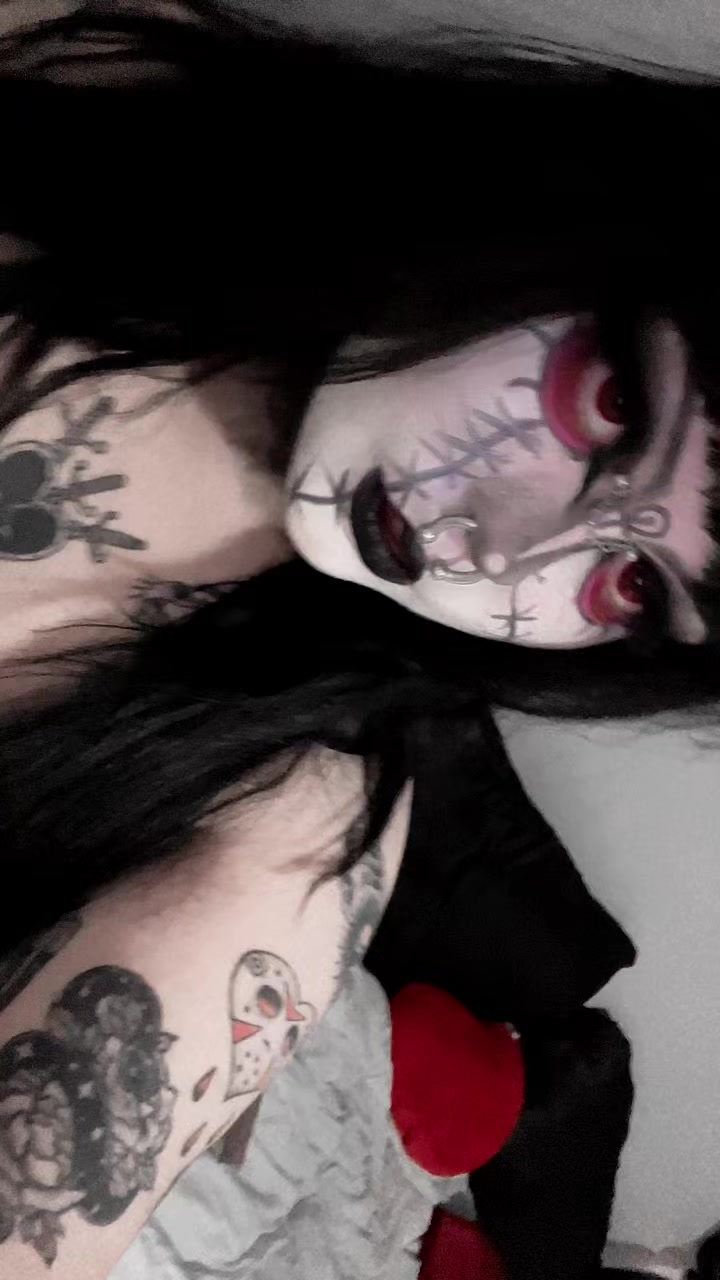@🗡️Aleena 🗡️