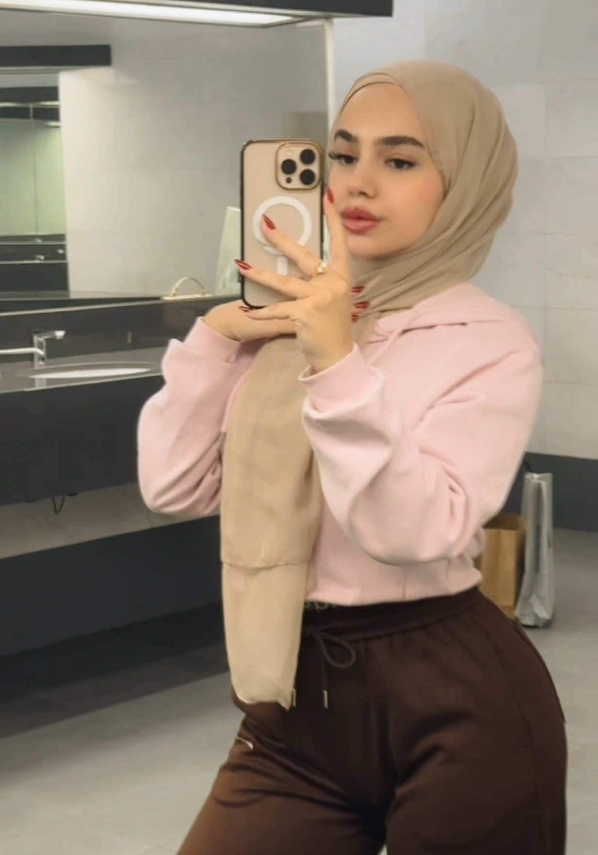 @AYUYA🌚