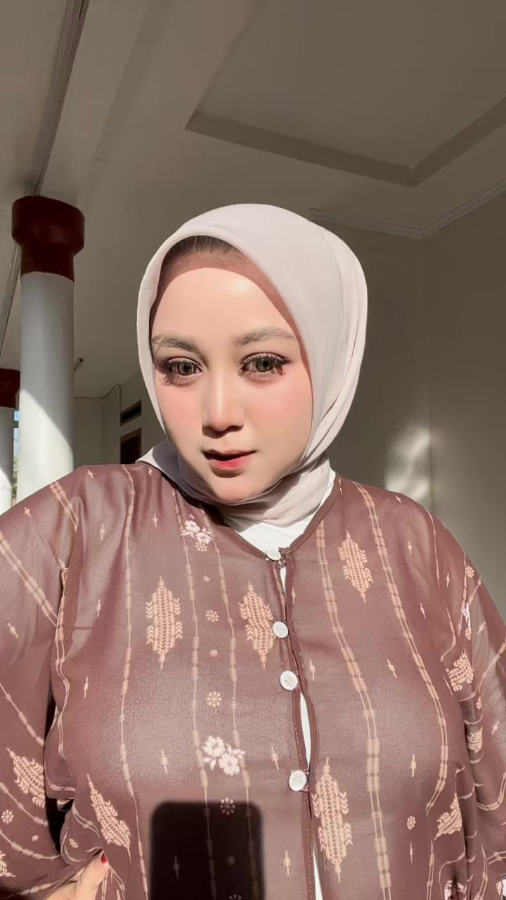 @nadiasaffitriii