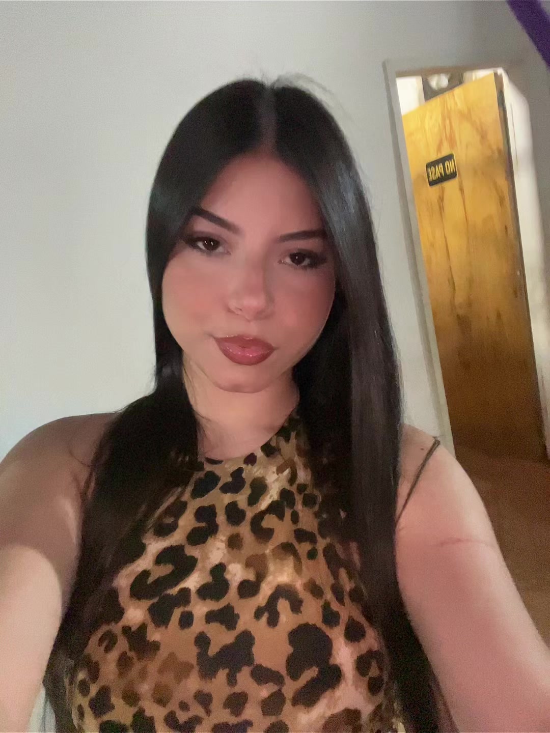 @𝐹𝑟𝑒𝑦🐆