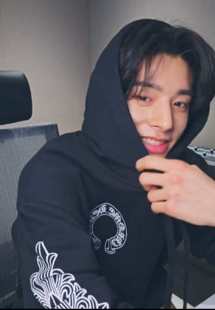 @メ૦ 🐈