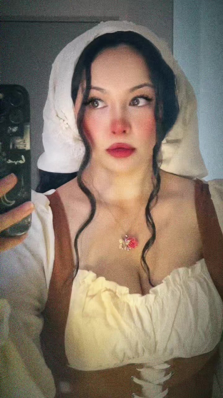 @Samira🦄🪽