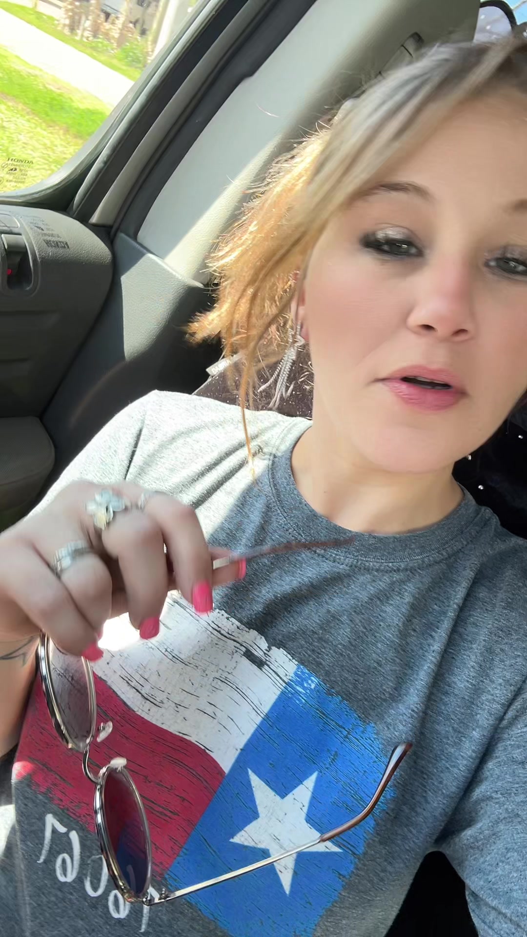 @🗣️ kayla 🫣
