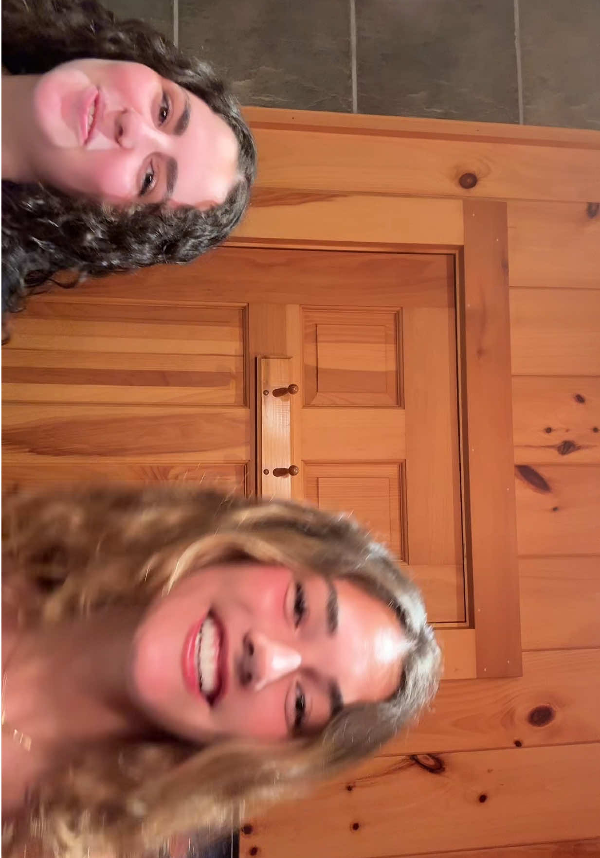 @rozwells_
