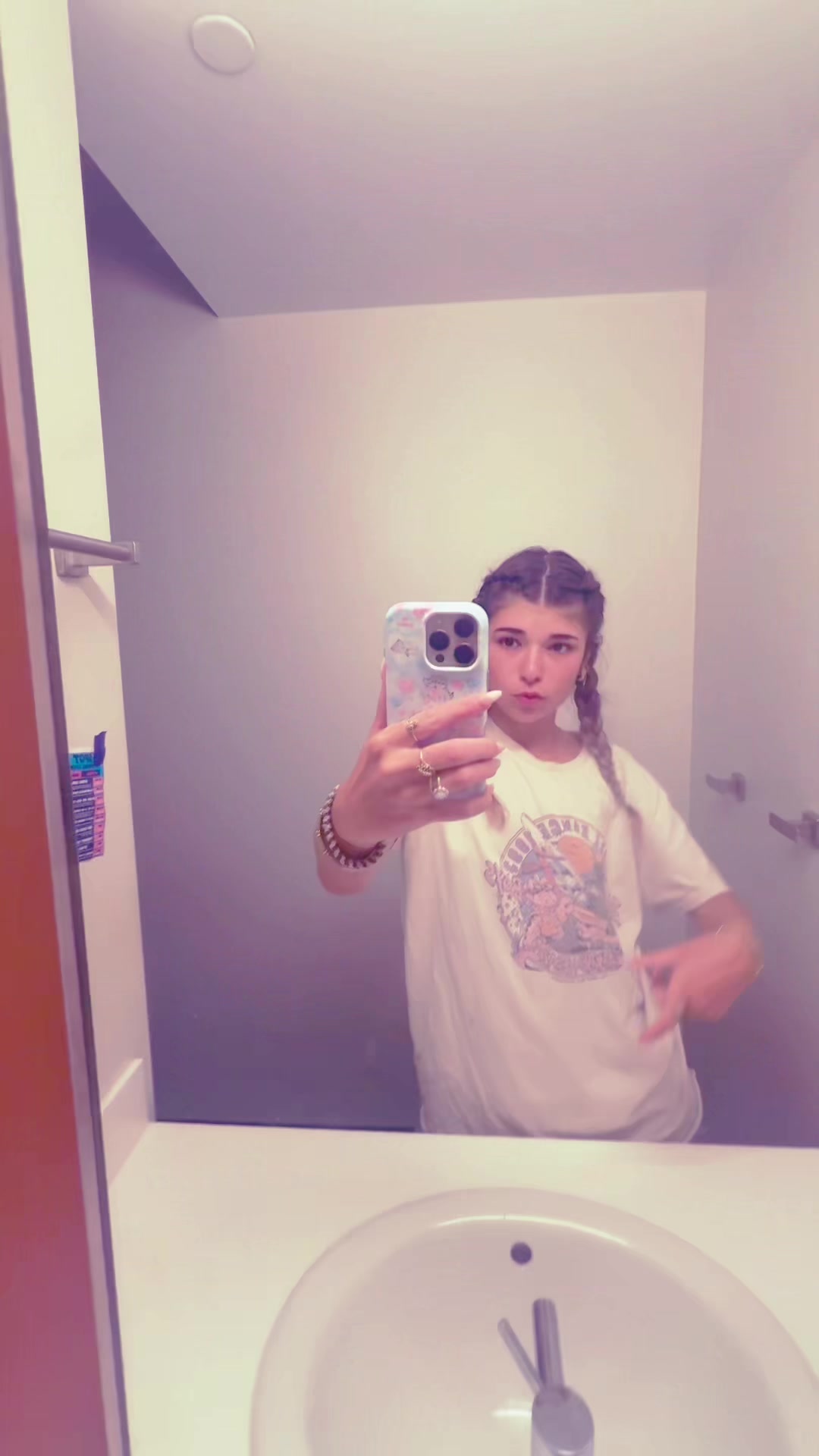 @🥰