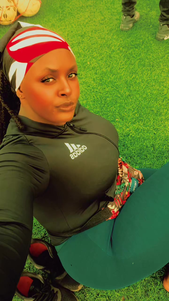 @MissEshiterah💟 (Golois🇨🇩)