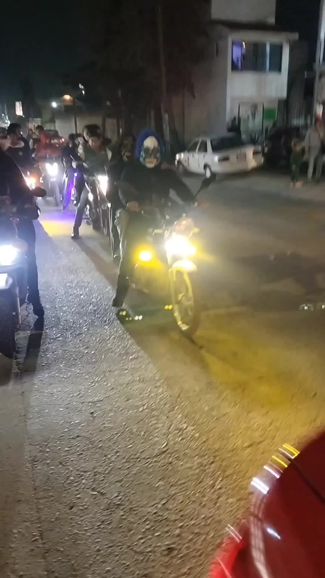 @Dom&iacute;nguezSantiago🏍️💨🚬