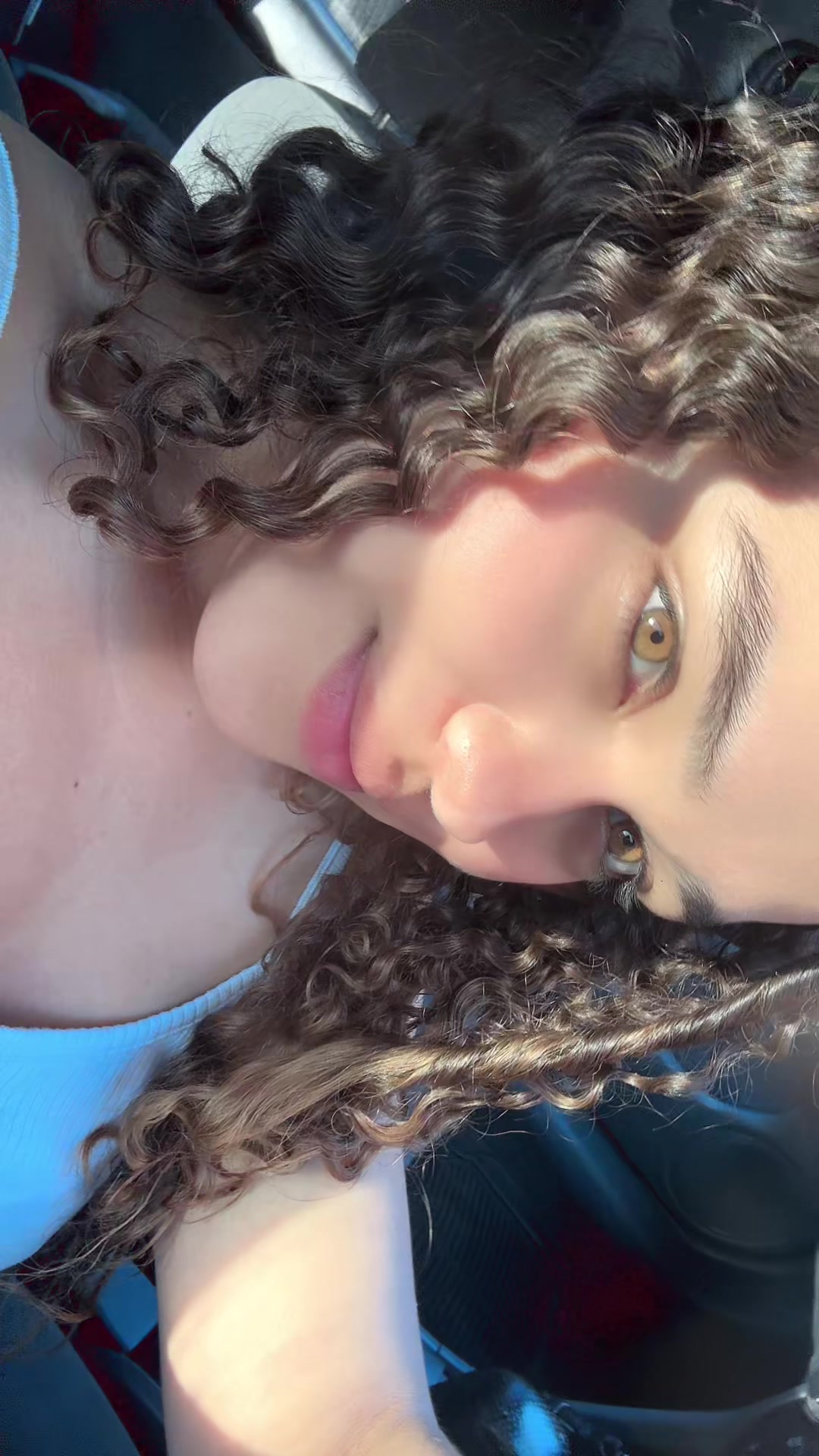 @KARLA🍯