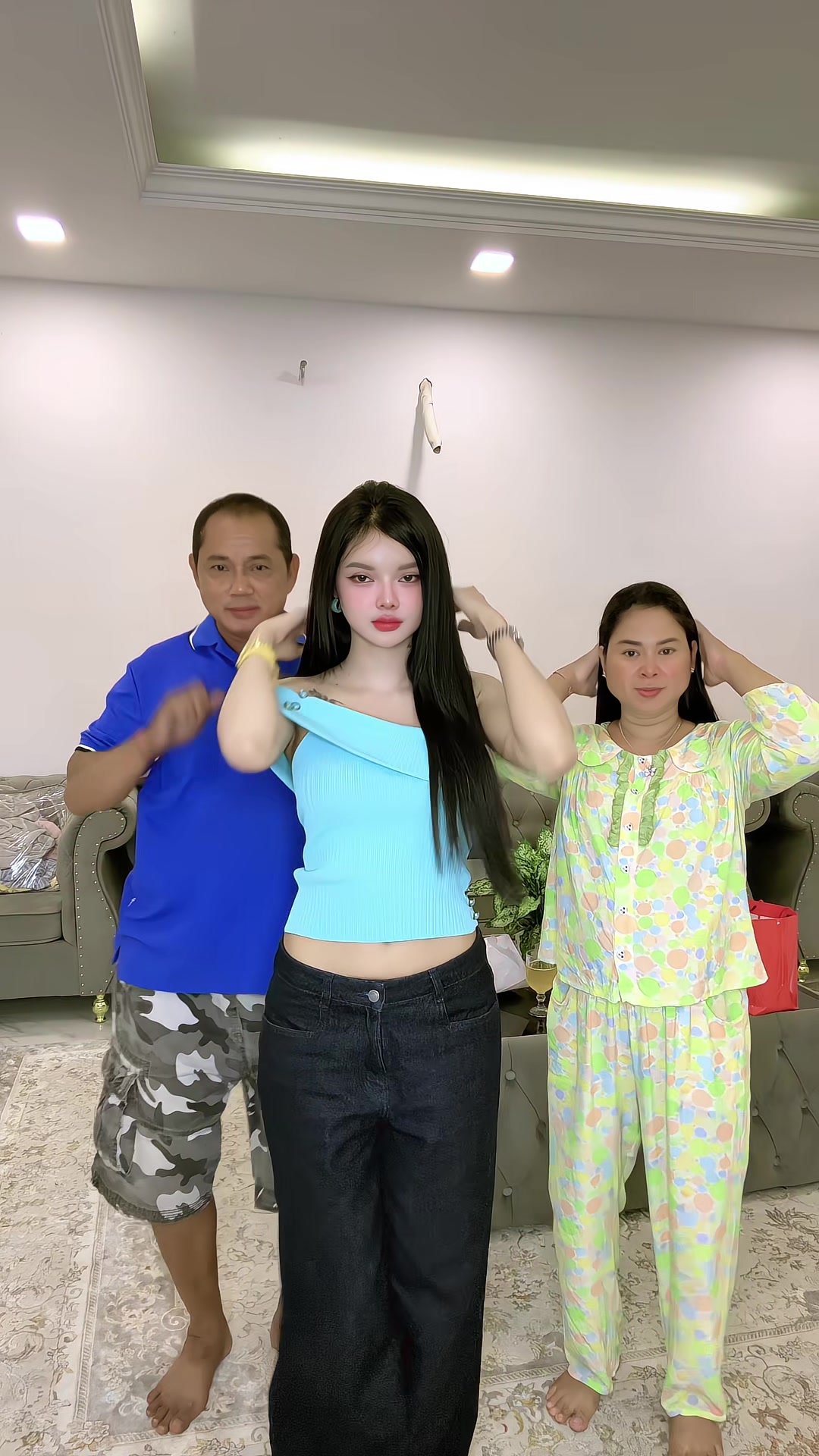 @សុខ លីន