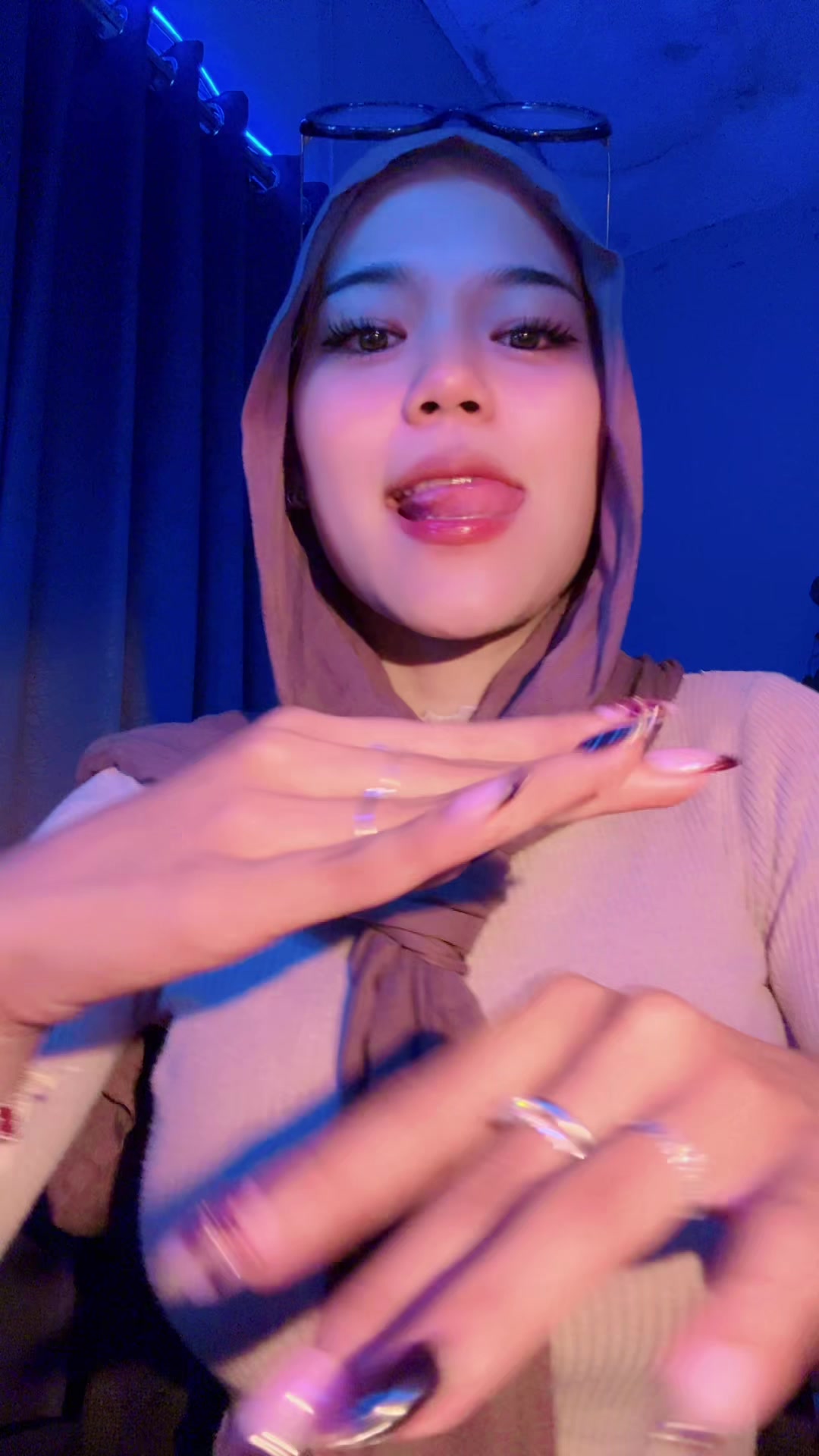 @Ayang