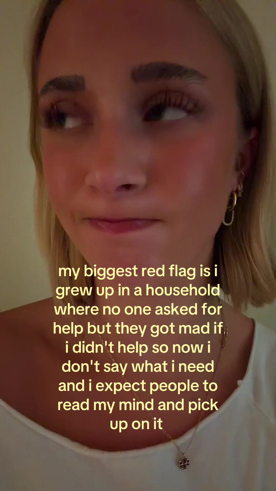 @theelliebarker
