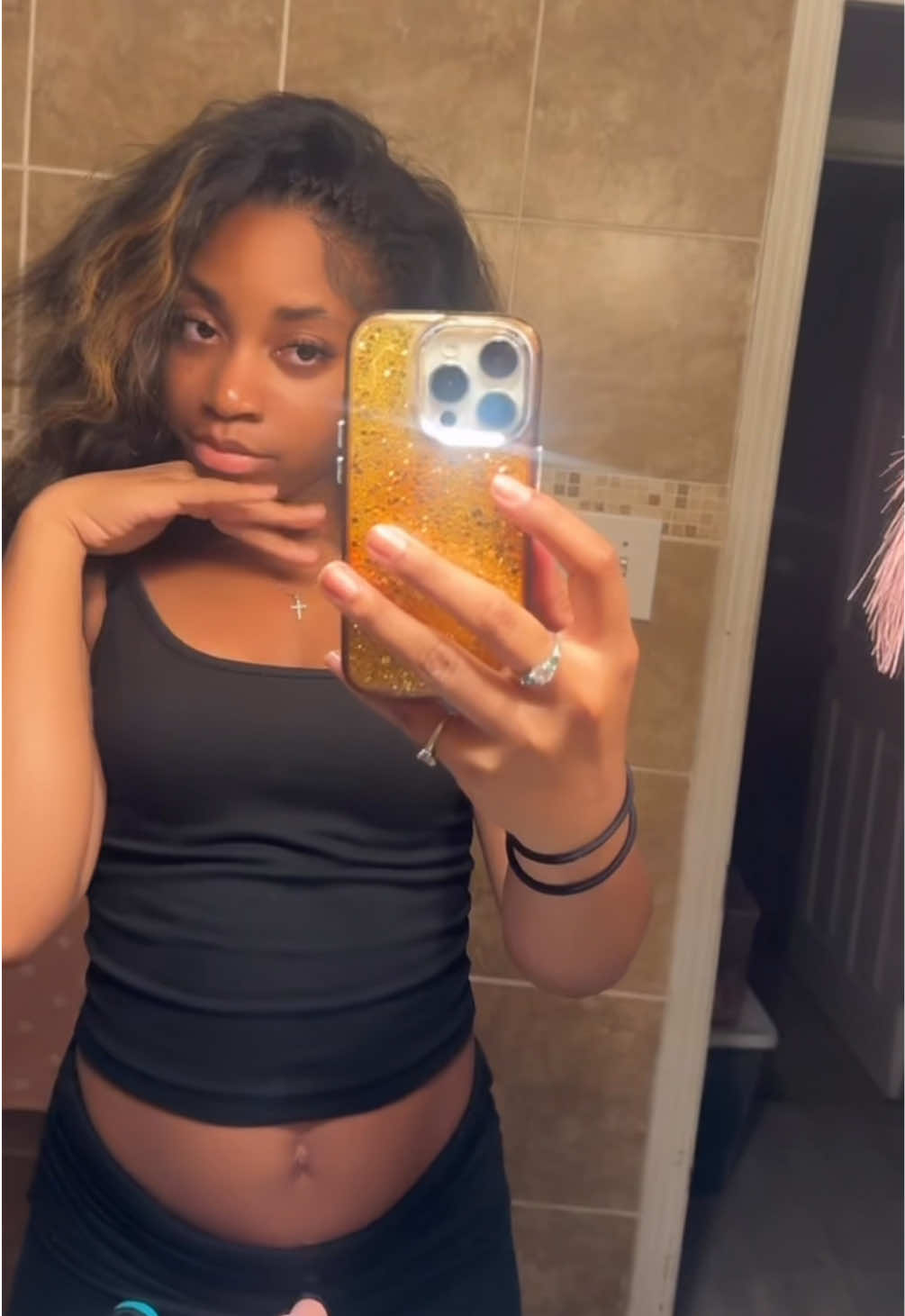 @kyrasecretaccountt