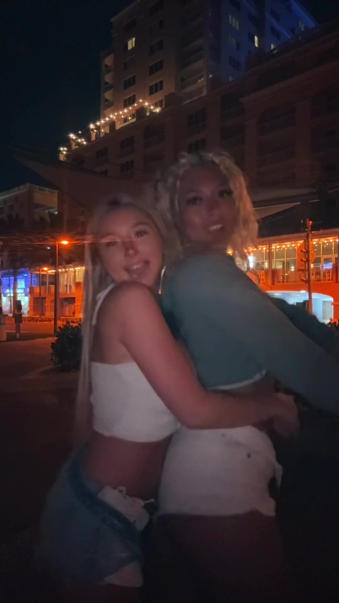@zoeriserrr