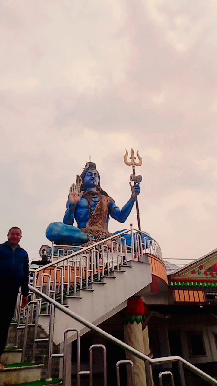 @Aayusha Theeng
