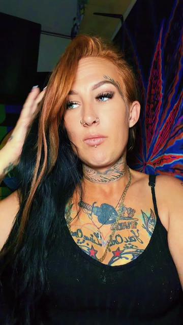 @ғͫʊͦcͭкͪɳͣ Tattedmommy420