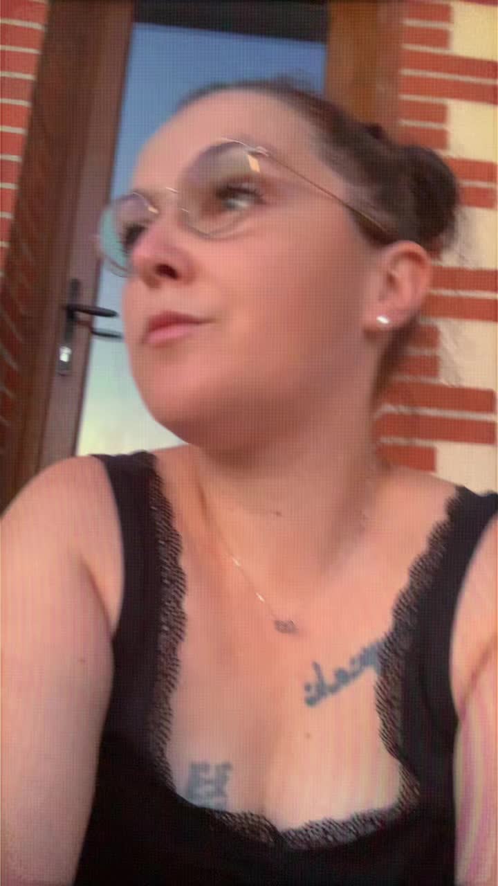 @Laura 🦋
