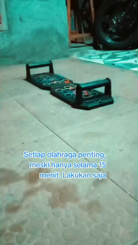 @Moneks Online