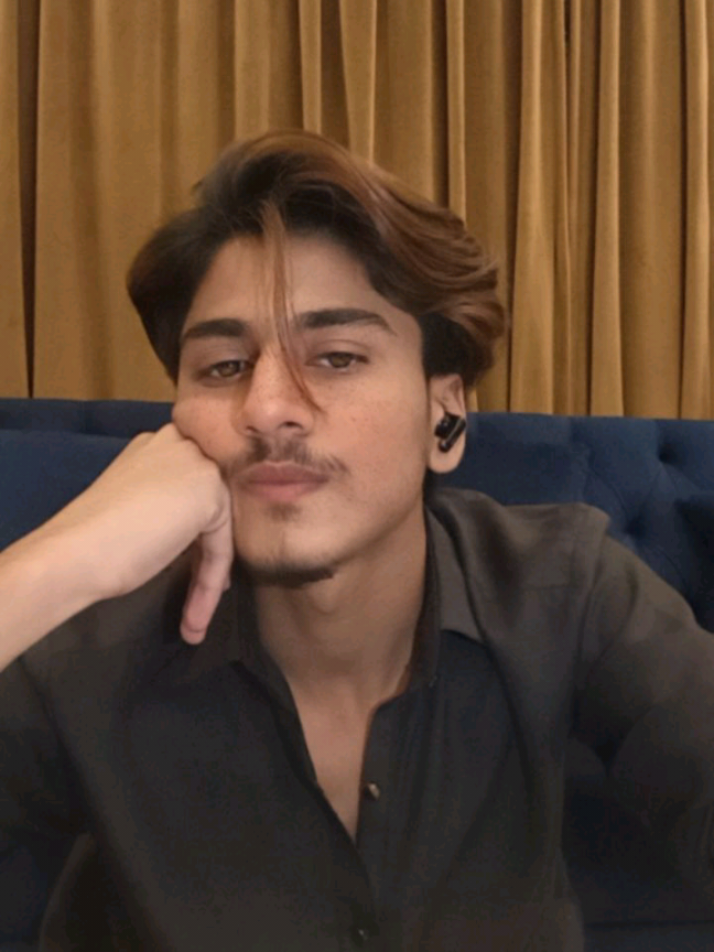 @mR__FaIzAn_07