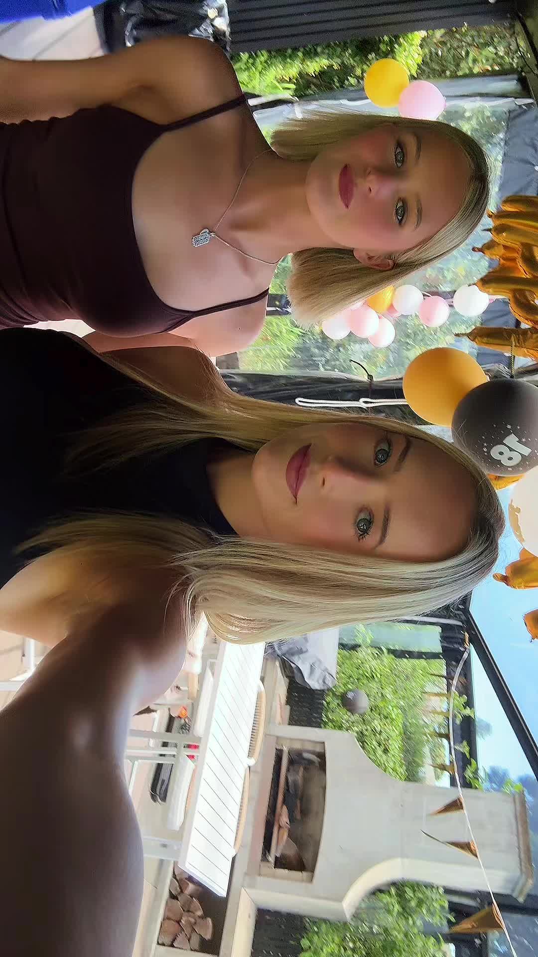 @Lilly x
