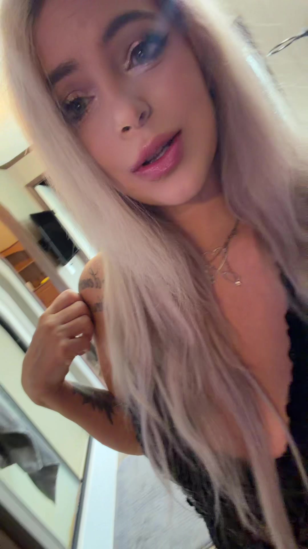 @user67801323495