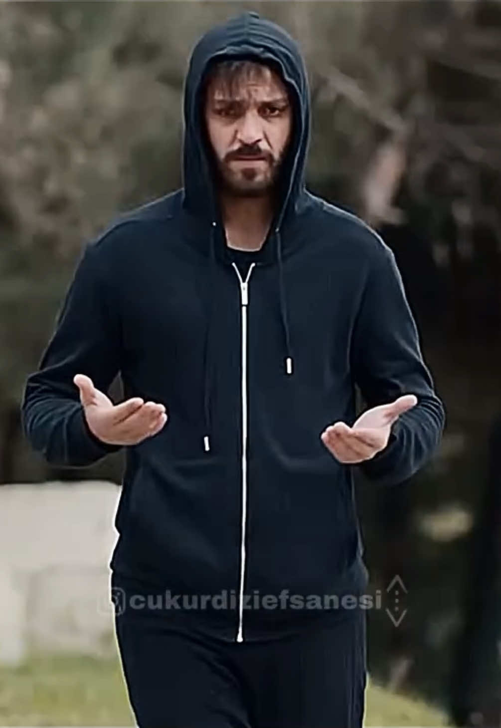 @ᑅ ᐧ ᑀ