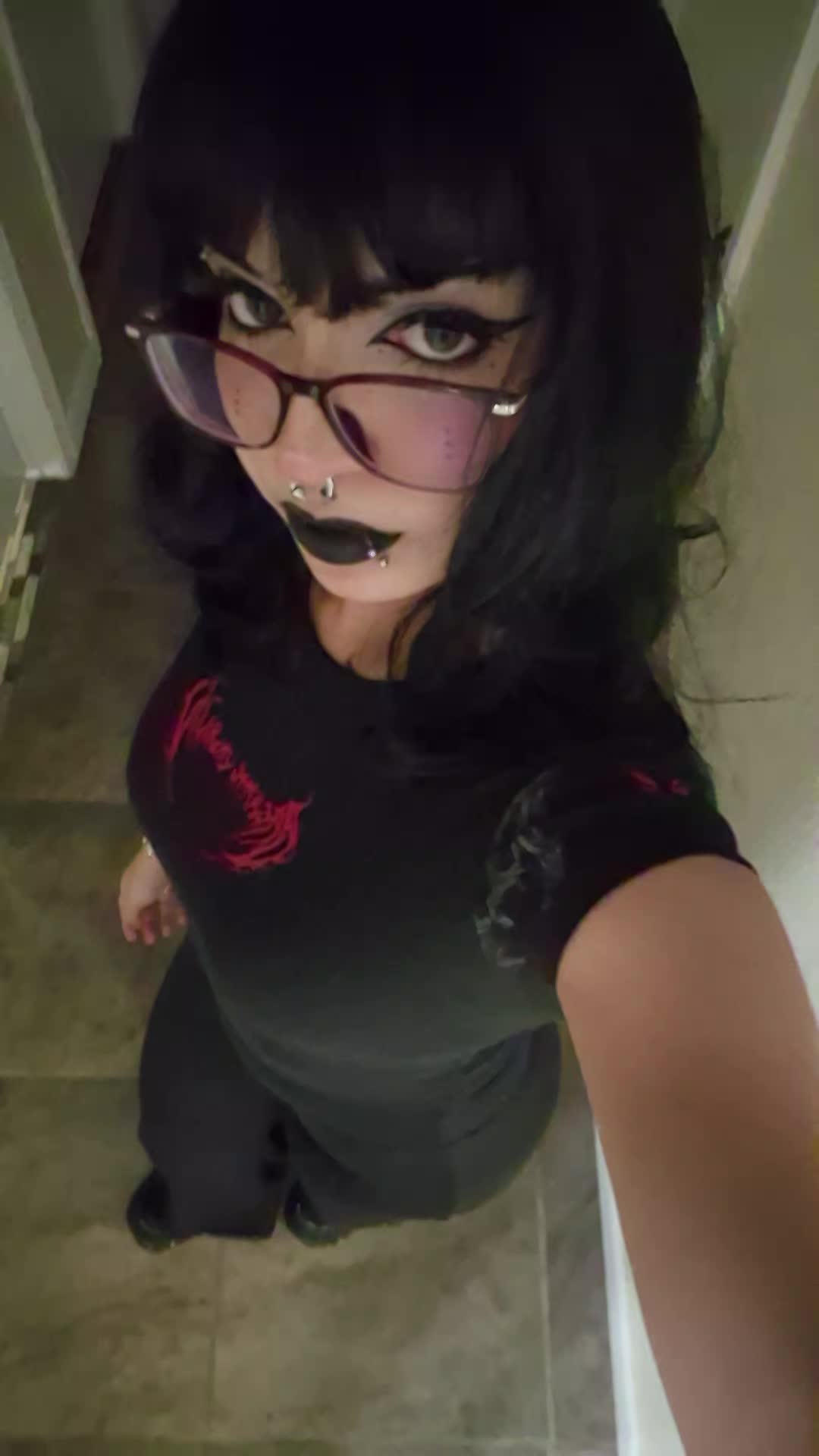 @Miss Dracula