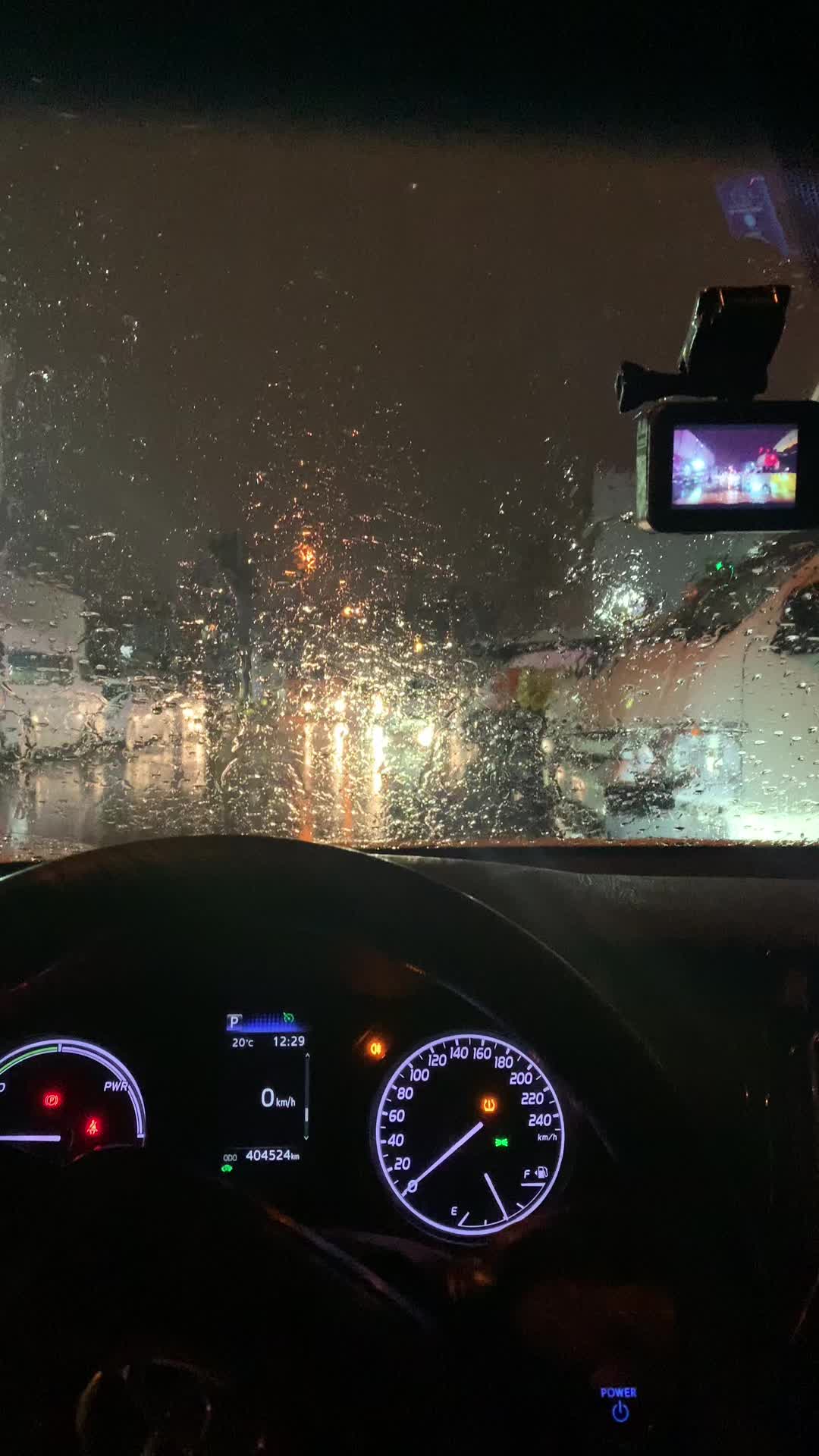 @ᎩᎾᏬᏒ ᎷᎾᎢᏬ 𝟗𝟖