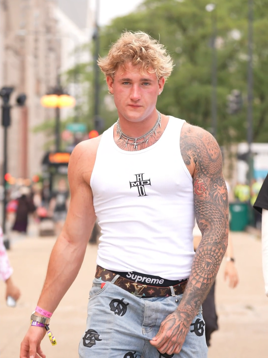 @StreetFashionHero