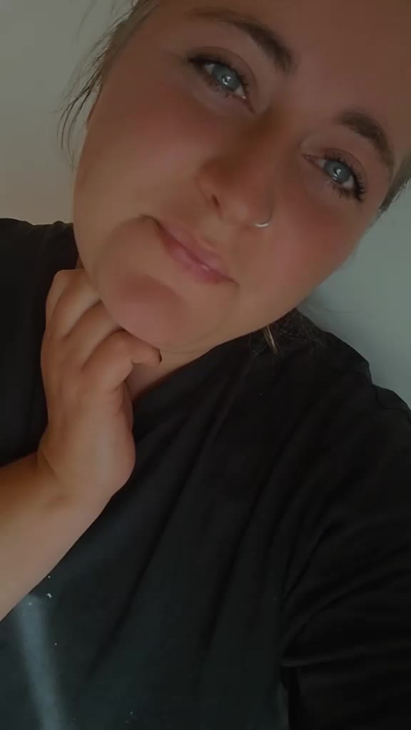 @Laura ✨️