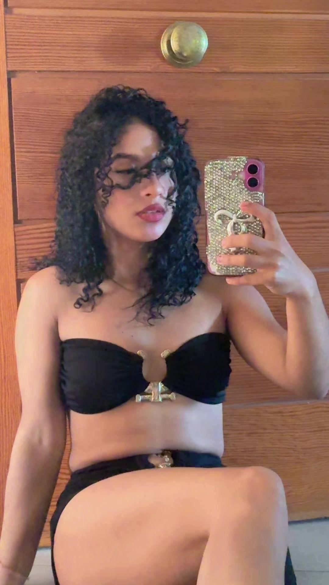 @Zurelys