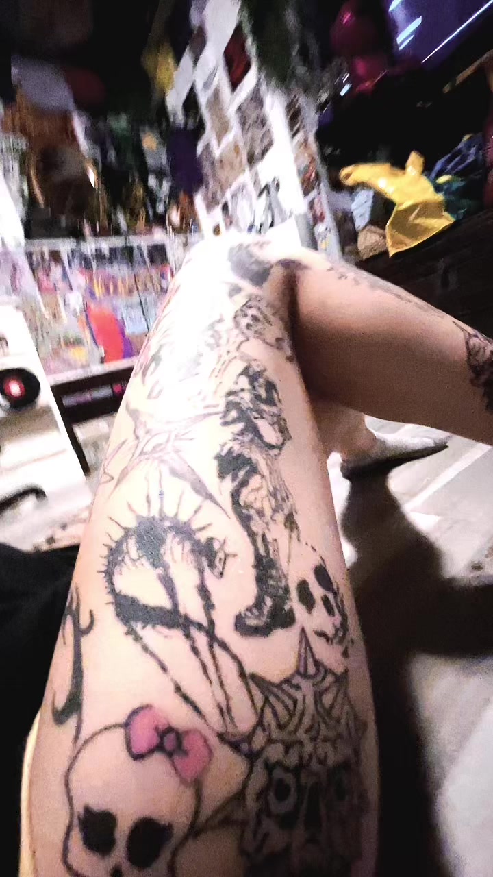@oliviainchains